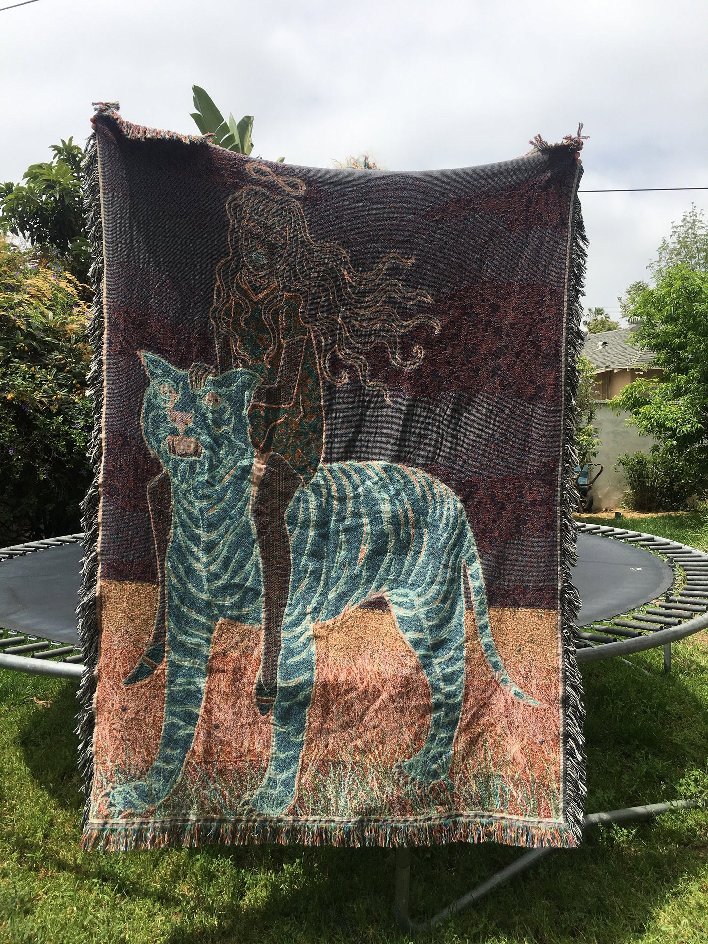 Strength woven blanket