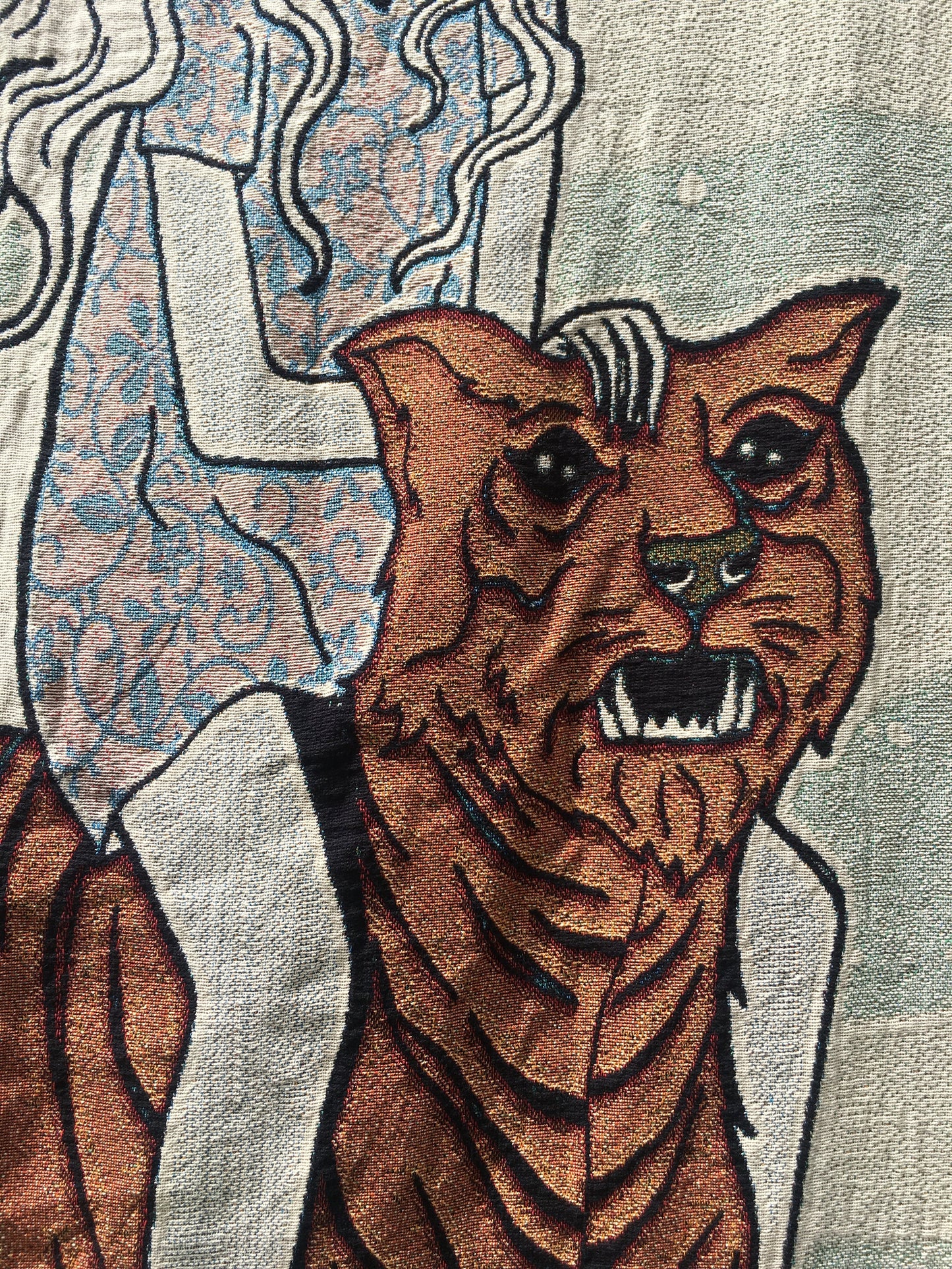 Strength woven blanket