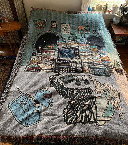 Tangled woven blanket