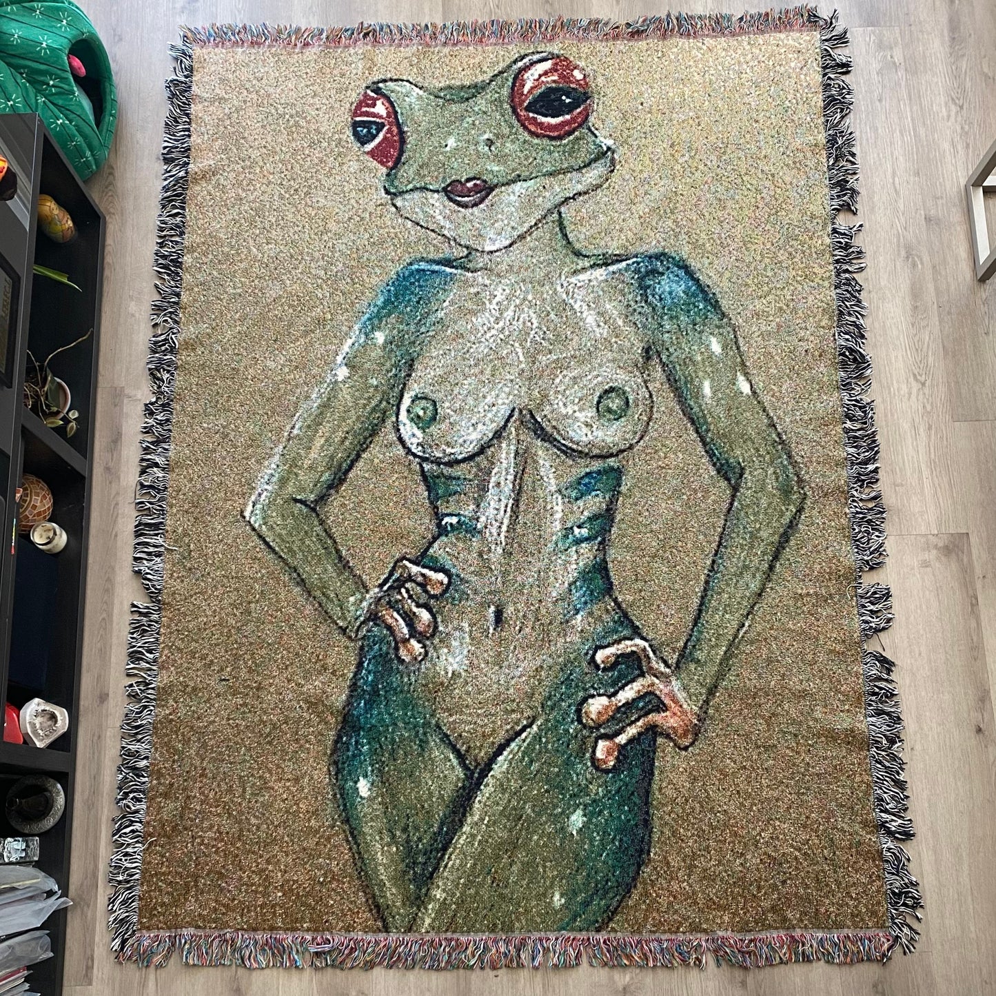 Frog Cutie Woven Blanket
